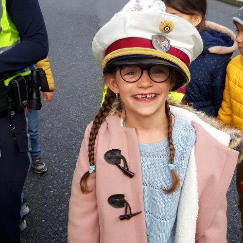 Verkehrserziehung mit der Polizei 2425