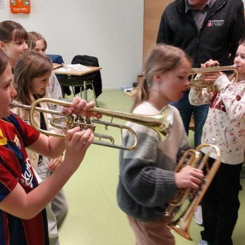 Instrumentenvorstellung 2526